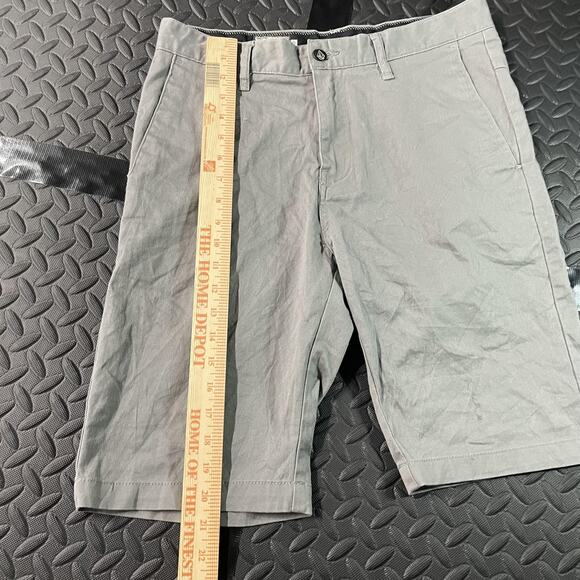 Volcom Shorts Mens 30 Gray Chino Walk Casual Pockets Logo Stone Skate Surf - Picture 4 of 6